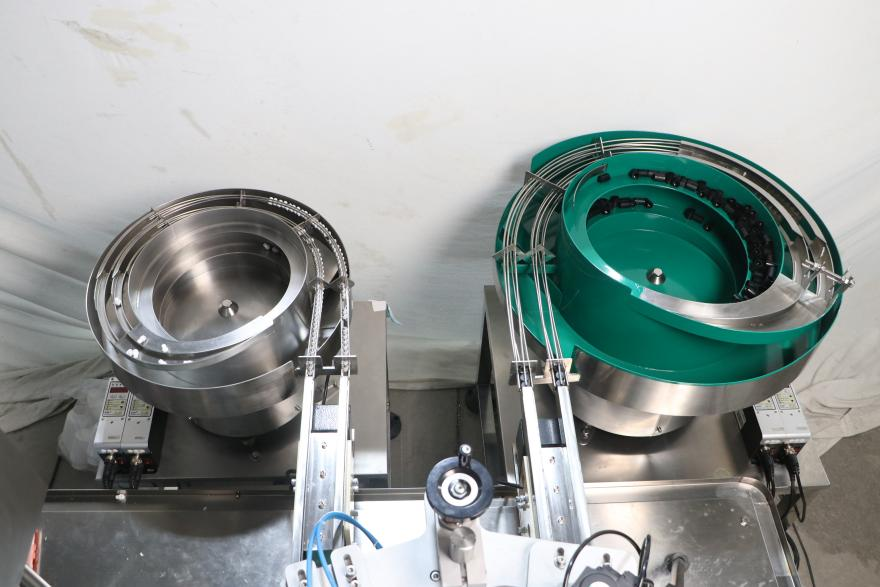 ZONESUN ZS-AFC70 Dual-Station 3ml Roller Ball Bottle Filling & Capping Machine