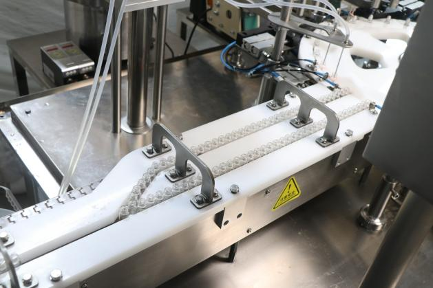 ZONESUN ZS-AFC70 Dual-Station 3ml Roller Ball Bottle Filling & Capping Machine